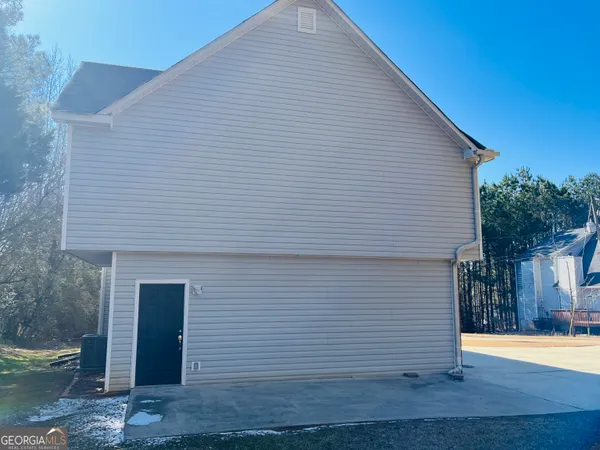 $1,895 | 5612 Feldwood Road, Atlanta, GA 30349