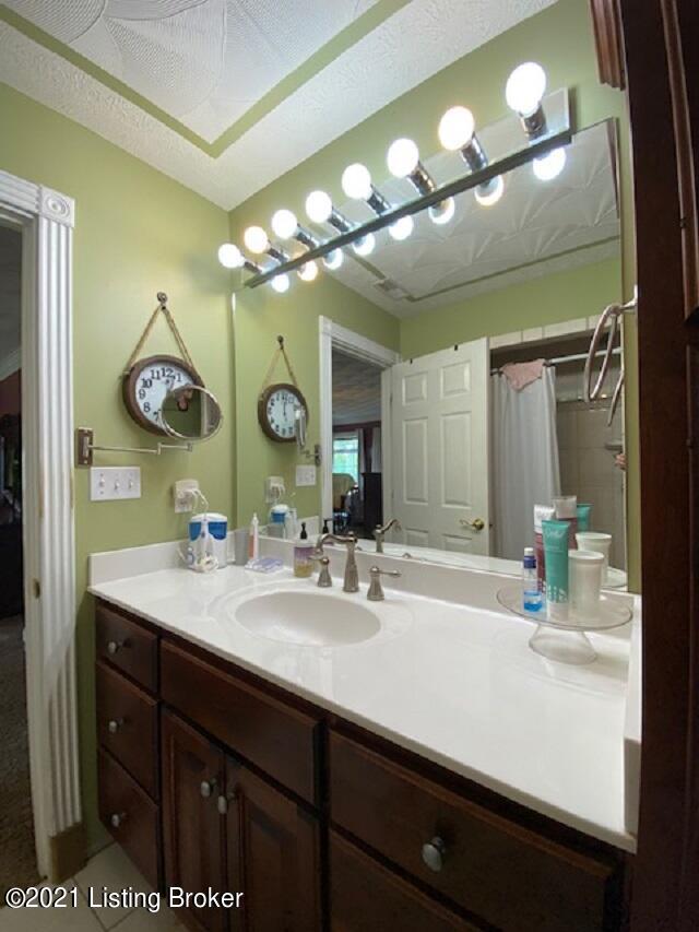 1189 Burba Road Bardstown, KY 40004 - Photo 20 of 50 Primary Bath