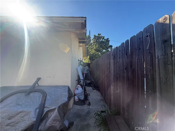 $585,000 | 512 South Willowbrook Avenue, Compton, CA 90220