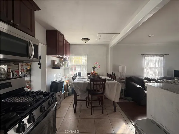 $585,000 | 512 South Willowbrook Avenue, Compton, CA 90220