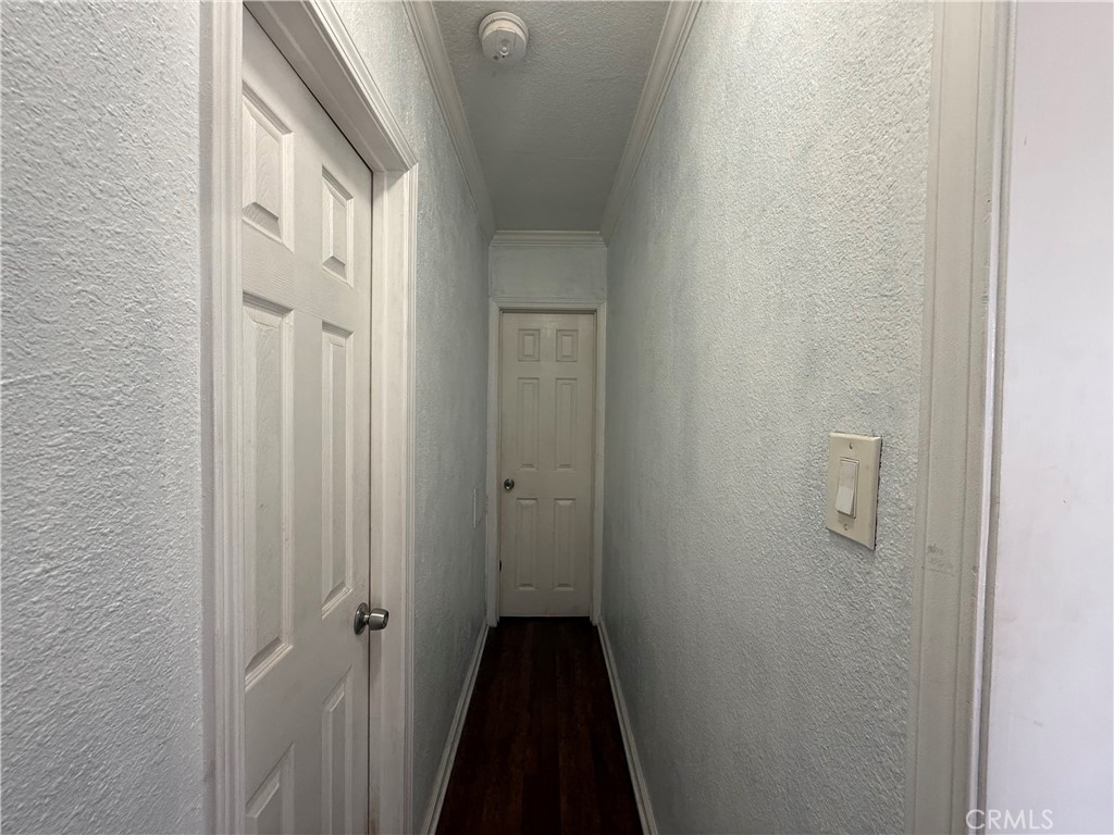 512 South Willowbrook Avenue Compton, CA 90220 - Photo 23 of 44