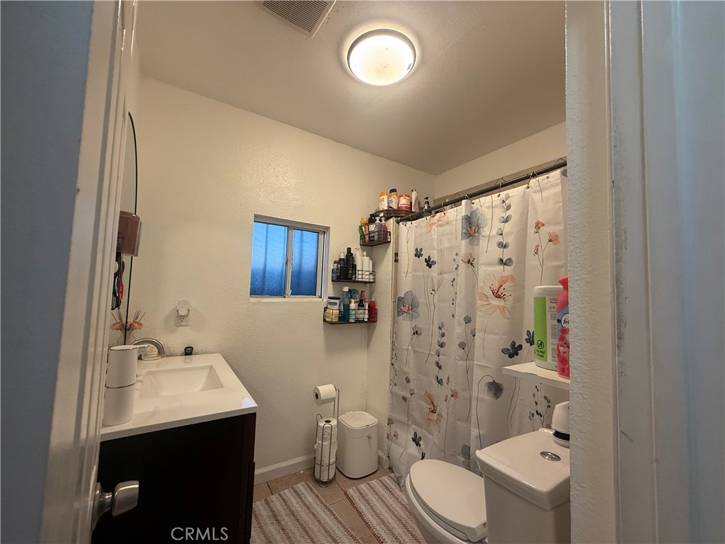 512 South Willowbrook Avenue Compton, CA 90220 - Photo 30 of 44