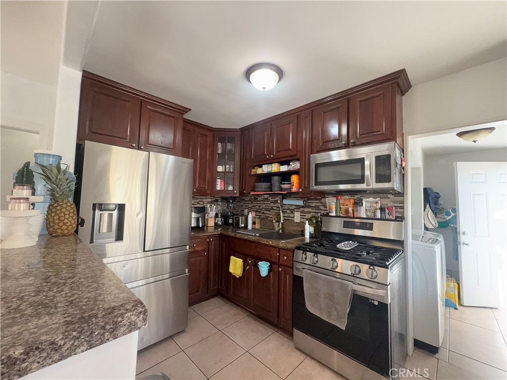 512 South Willowbrook Avenue Compton, CA 90220 - Photo 40 of 44