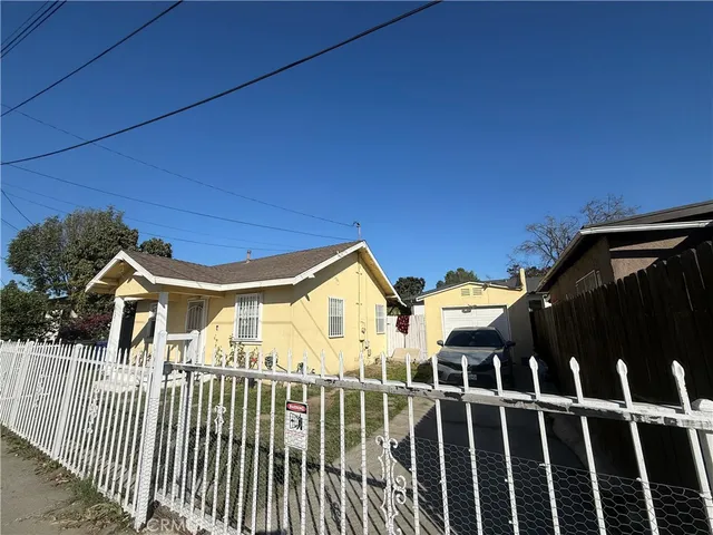 $605,000 | 512 South Willowbrook Avenue, Compton, CA 90220