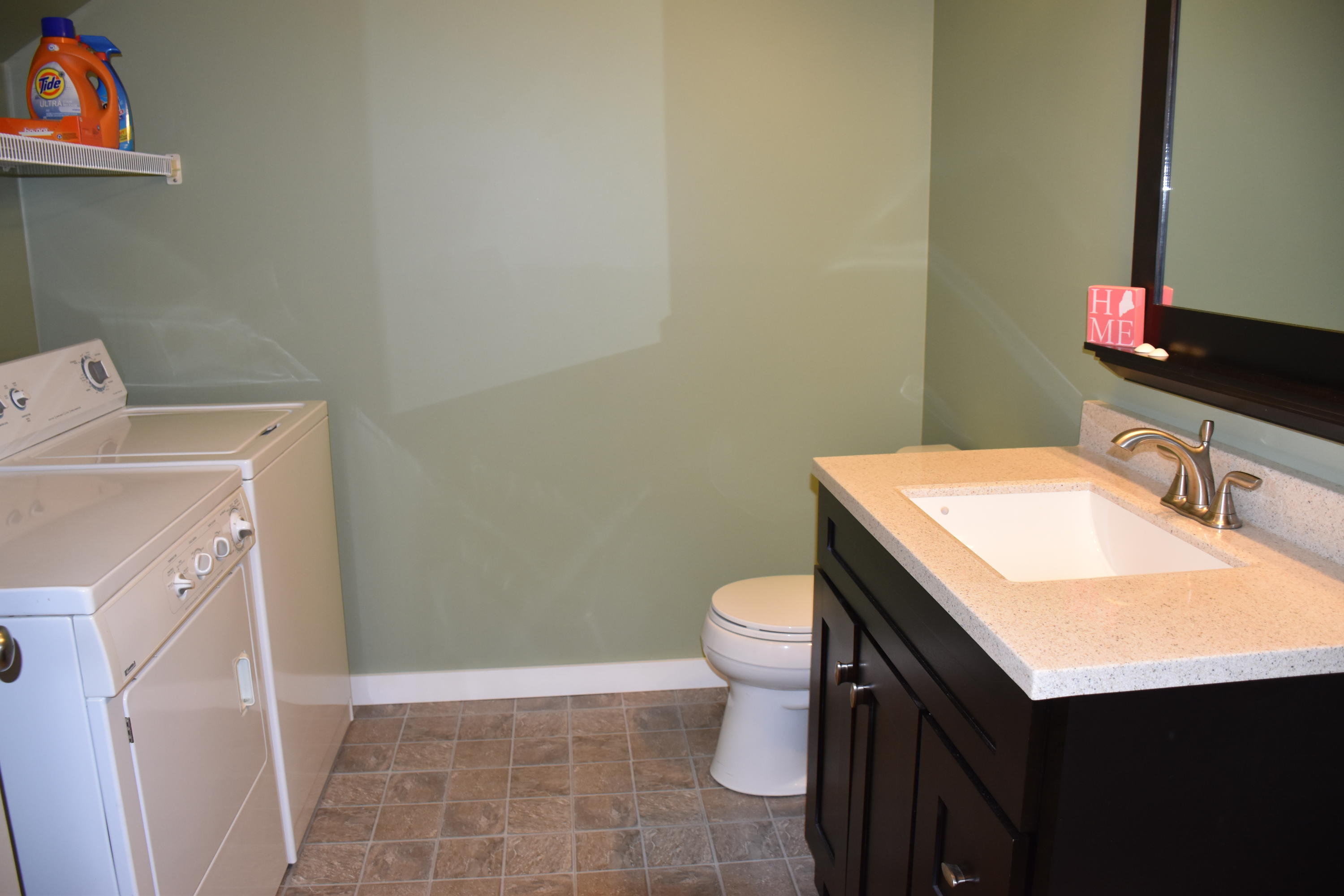 24 Linwood Road, Unit 24 Freeport, ME 04032 - Photo 15 of 18 16 Laundry