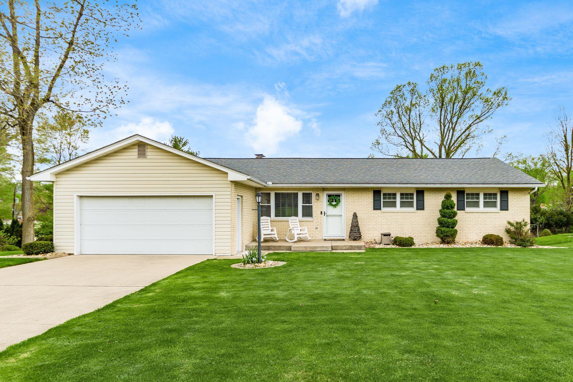 1168 Pleasantville Road Lancaster, OH 43130 - Photo 2 of 39 02