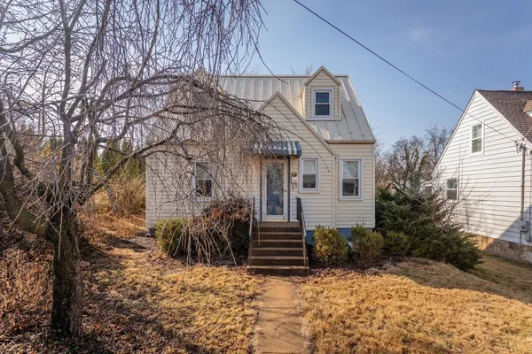 $259,900 | 455 East Elizabeth Street, Harrisonburg, VA 22802