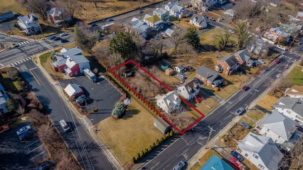 $259,900 | 455 East Elizabeth Street, Harrisonburg, VA 22802
