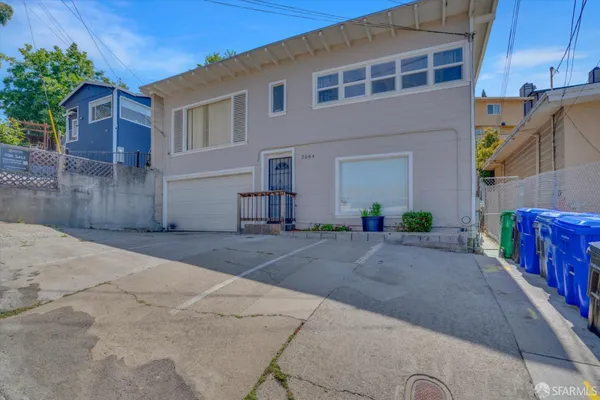 $925,000 | 2082-2084 167th Avenue, San Leandro, CA 94578