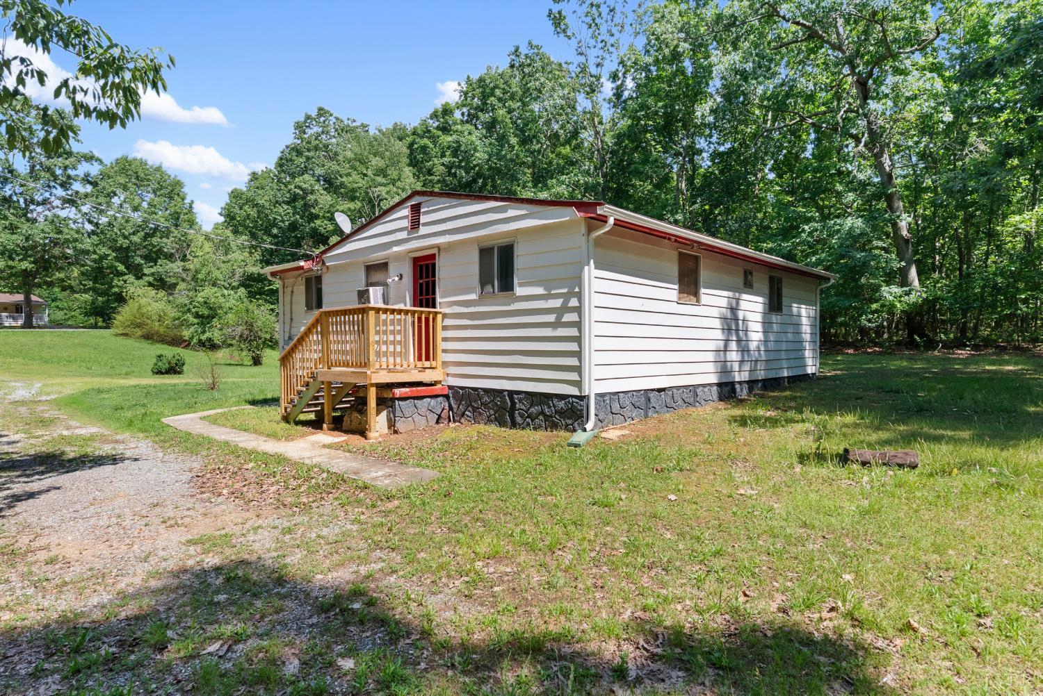 422 Masons Mill Road Evington, VA 24550 - Photo 19 of 28