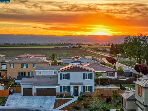 $899,000 | 1655 Apricot Court, Dixon, CA 95620