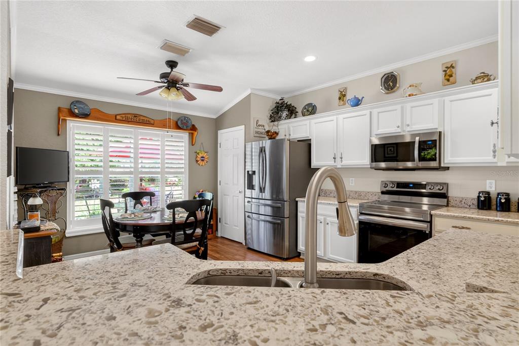 9082 Southeast 120th Loop Summerfield, FL 34491 - Photo 12 of 43