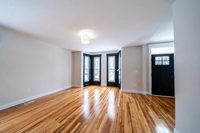 $500,000 | 36 A Courtland Street, Nashua, NH 03064