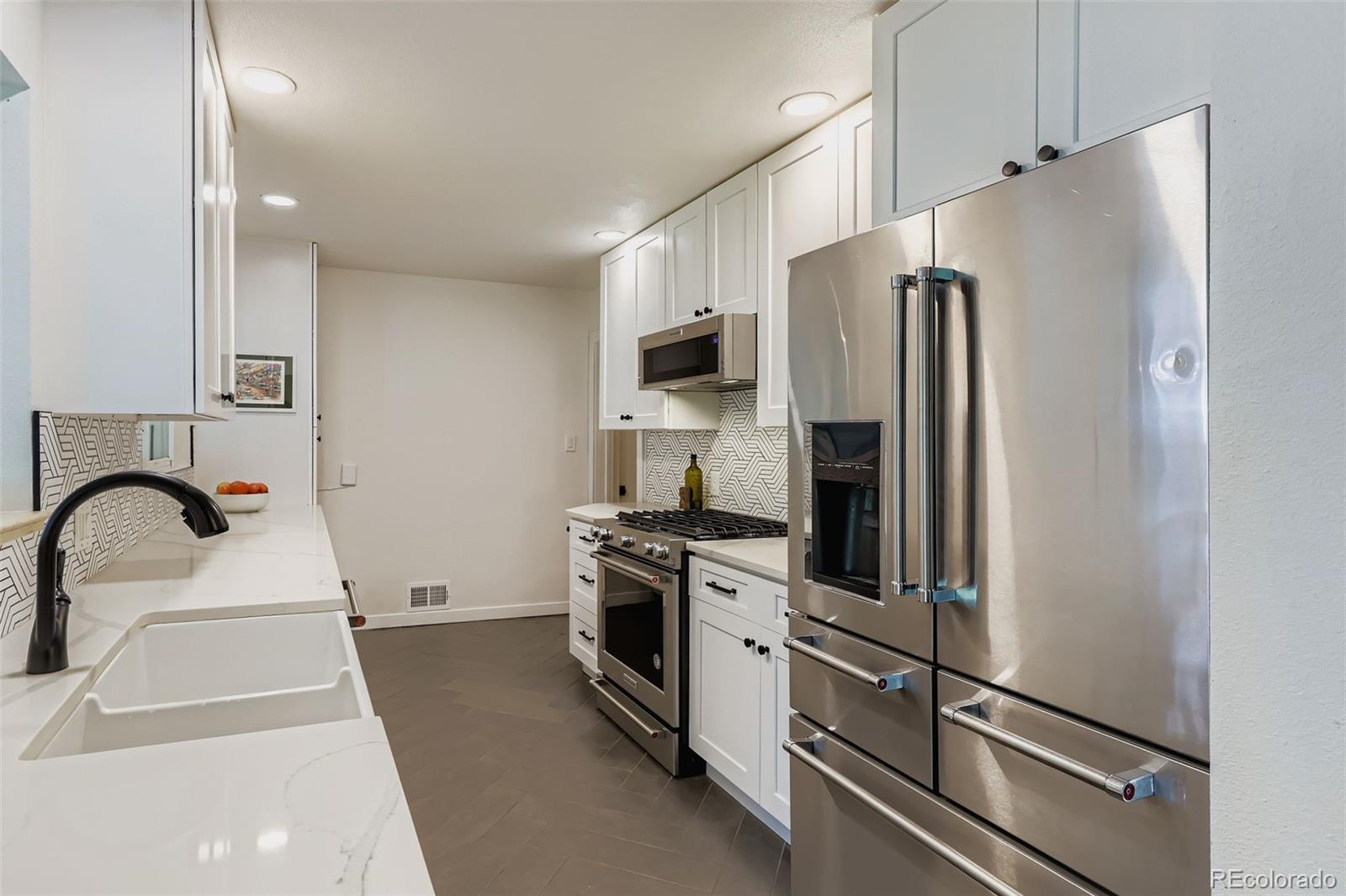 2915 Webster Street Wheat Ridge, CO 80033 - Photo 9 of 25 Gallery Image 9