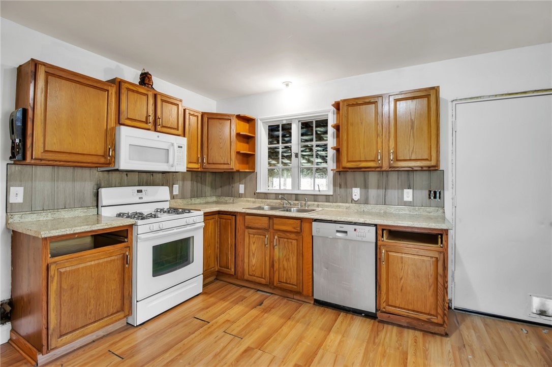 3520 Stony Point Road Grand Island, NY 14072 - Photo 10 of 23