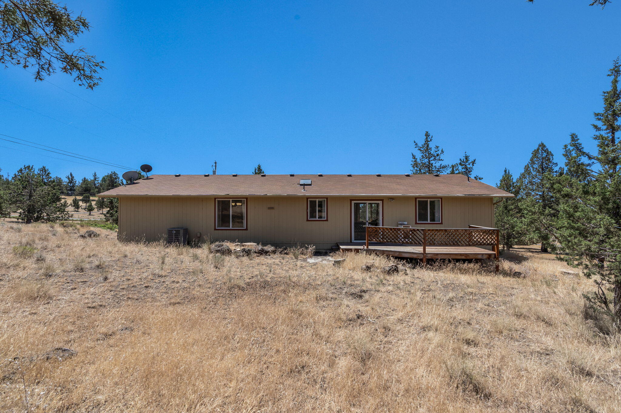 8886 Southwest Shad Road Terrebonne, OR 97760 - Photo 19 of 22 2024_07_17_8886_sw_shad_road_crr-30