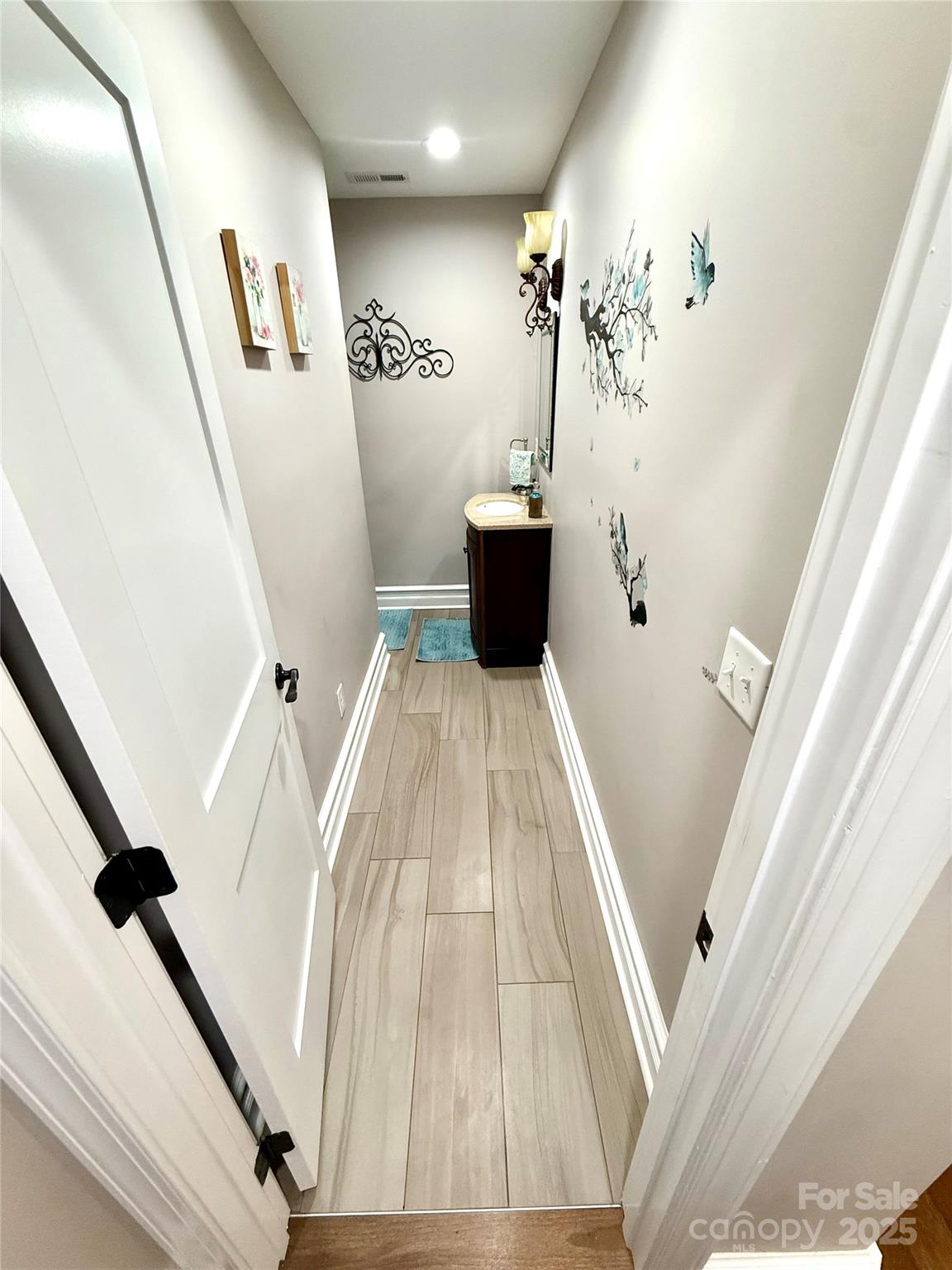3508 Alfalfa Street Conover, NC 28613 - Photo 15 of 35 a view of a living room