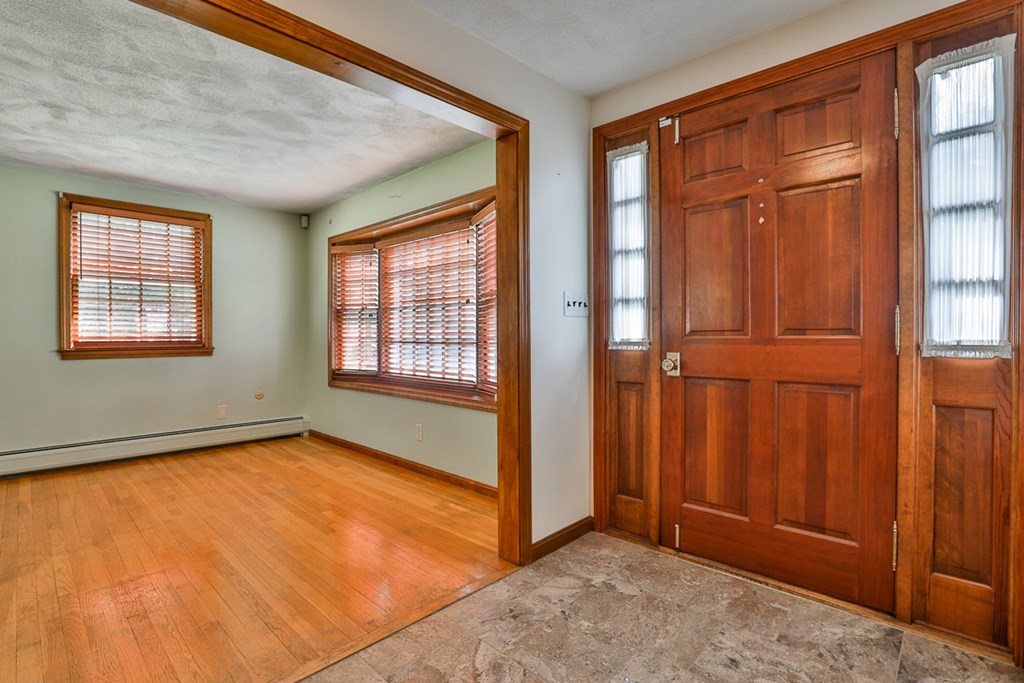 9 Handel Road Billerica, MA 01821 - Photo 8 of 40 an empty room with windows
