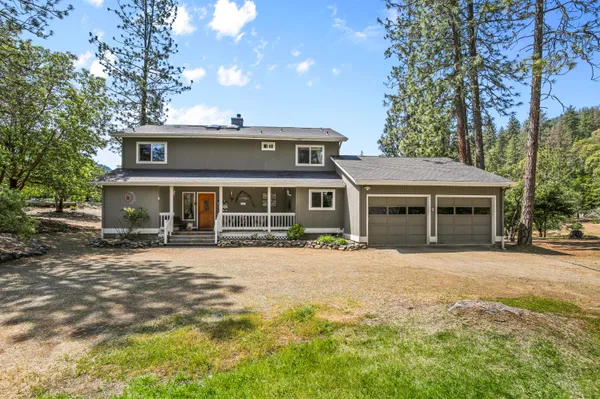 $749,000 | 5900 Upper Applegate Road, Jacksonville, OR 97530
