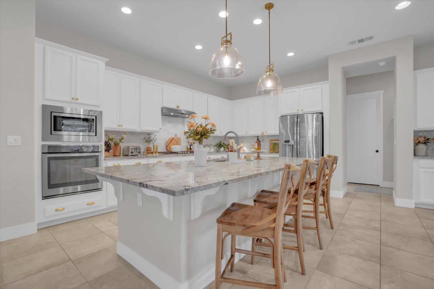 262 Gemstone Lane Ripon, CA 95366 - Photo 14 of 36