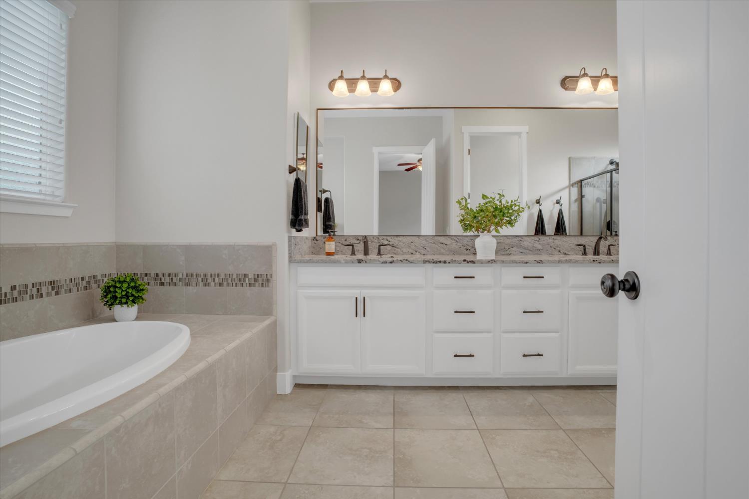 262 Gemstone Lane Ripon, CA 95366 - Photo 27 of 36