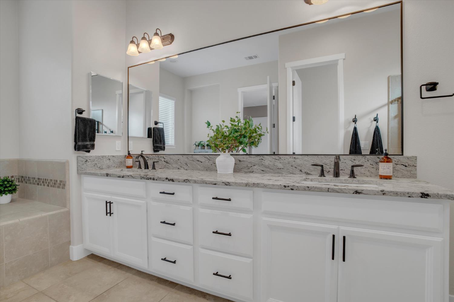 262 Gemstone Lane Ripon, CA 95366 - Photo 29 of 36