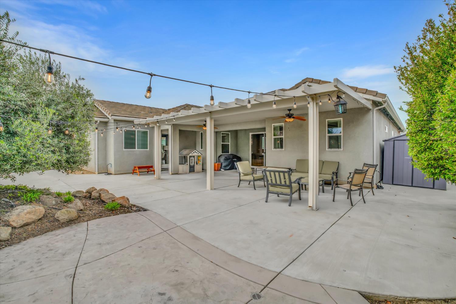 262 Gemstone Lane Ripon, CA 95366 - Photo 34 of 36