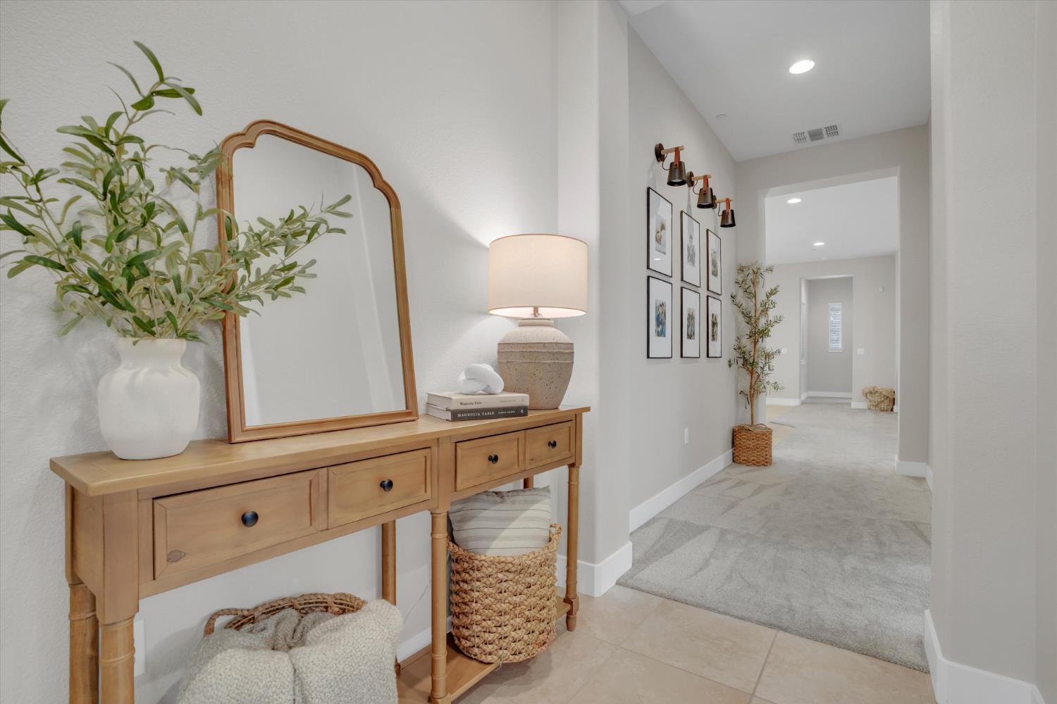 262 Gemstone Lane Ripon, CA 95366 - Photo 5 of 36