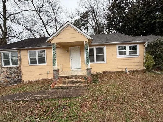 $1,800 | 1252 Lawrenceville-Suwanee Road, Lawrenceville, GA 30043