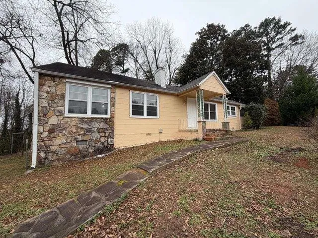 $1,800 | 1252 Lawrenceville-Suwanee Road, Lawrenceville, GA 30043