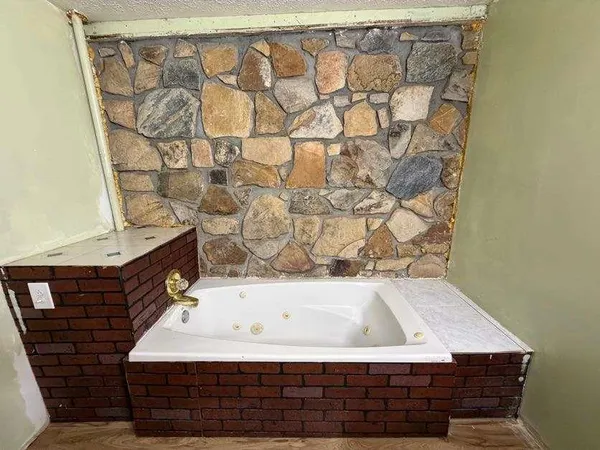 $1,800 | 1252 Lawrenceville-Suwanee Road, Lawrenceville, GA 30043