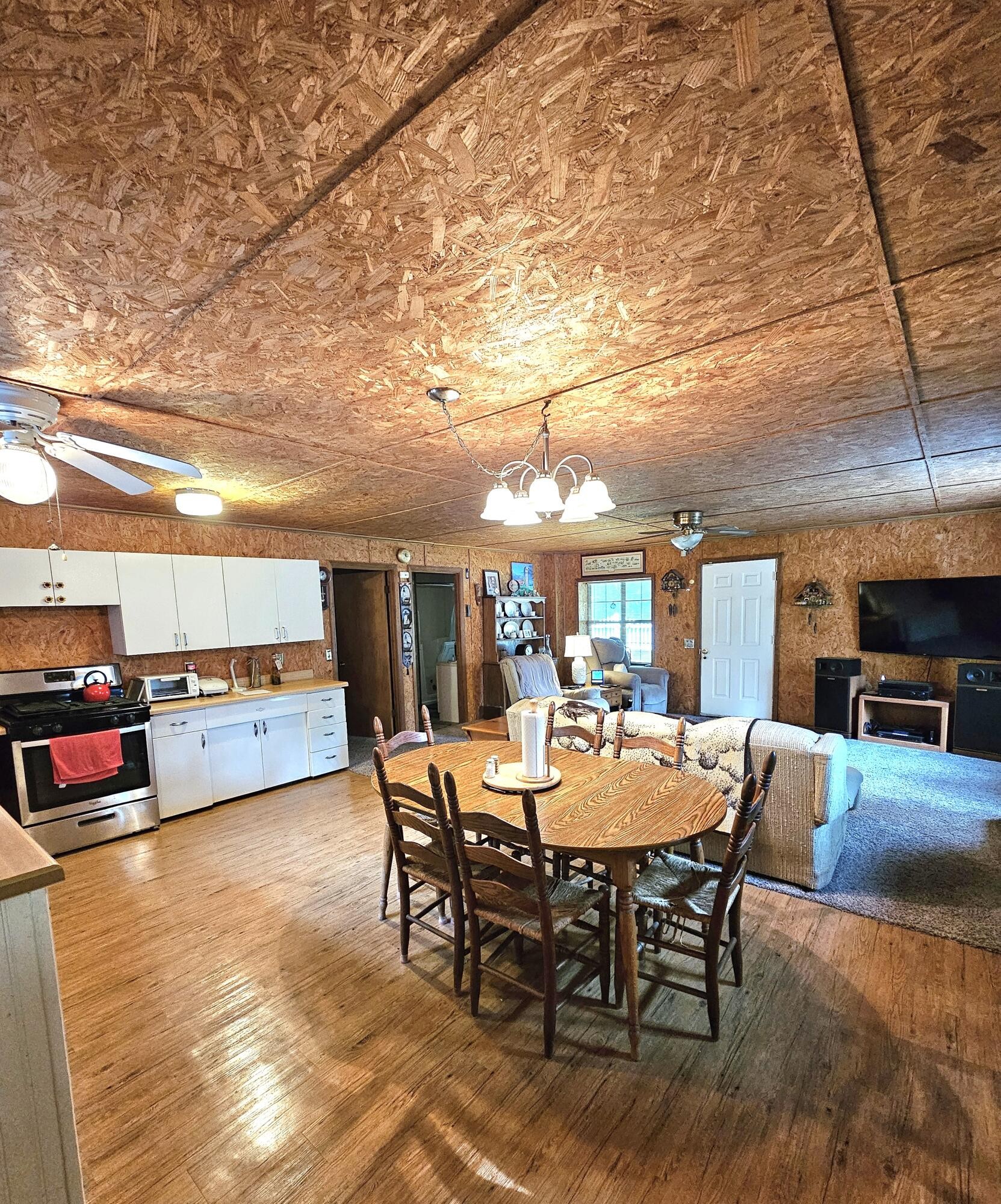 1262 Johnson Road Southeast Cleveland, TN 37323 - Photo 6 of 34 a view of a dining room kitchen and furniture