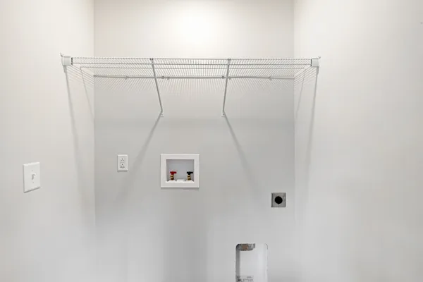 $1,895 | 200 Center Street, Portland, TN 37148