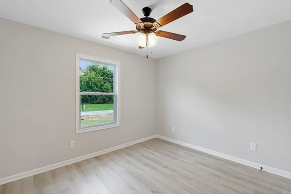 $1,895 | 200 Center Street, Portland, TN 37148