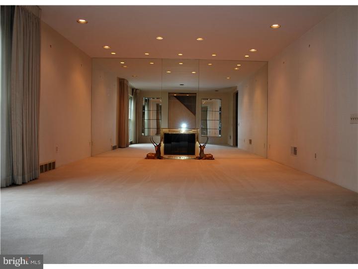 324 Righters Mill Road Penn Valley, PA 19072 - Photo 3 of 14 Family Room