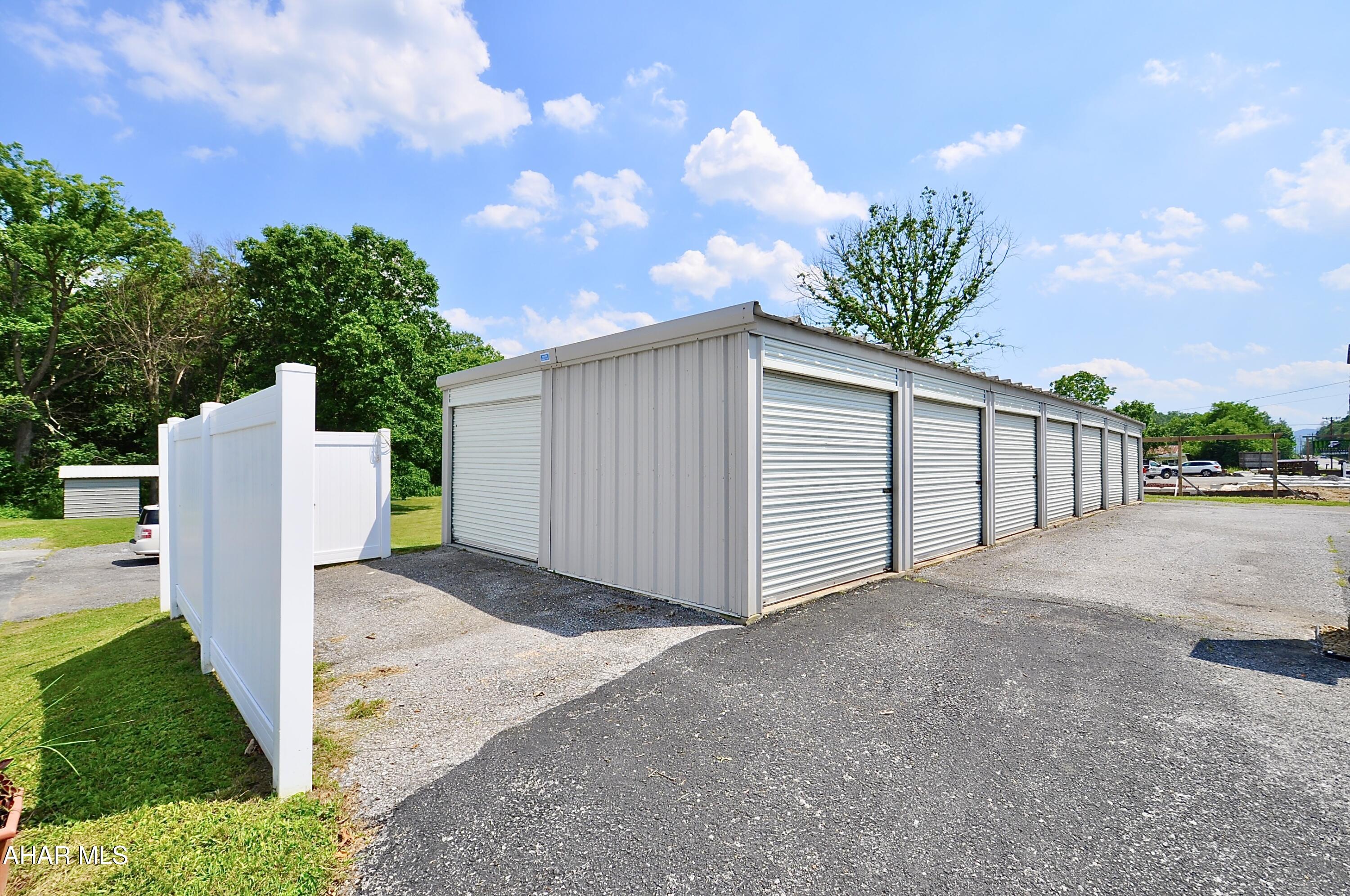 11352 Raystown Road Saxton, PA 16678 - Photo 4 of 47