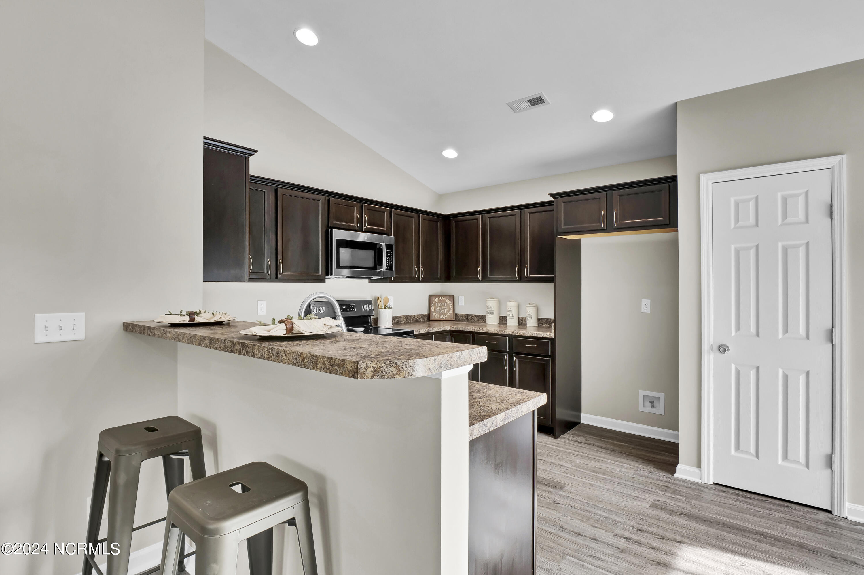 285 Haws Run Road Jacksonville, NC 28540 - Photo 7 of 26 6