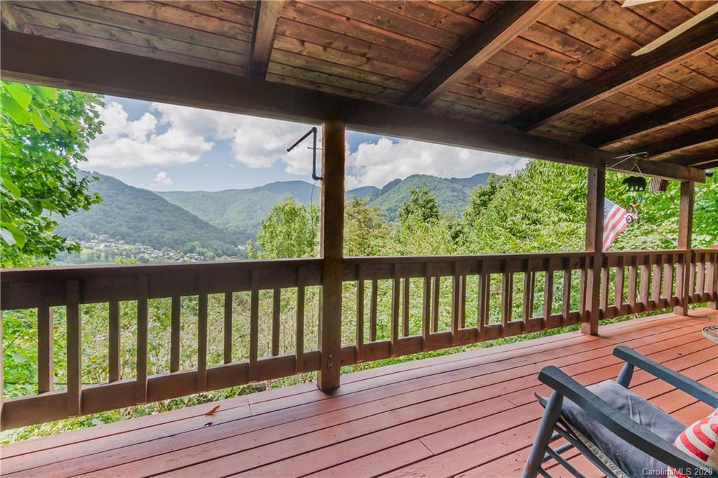 634 Rocky Top Road Maggie Valley, NC 28751 - Photo 1 of 23 Gallery Image 1