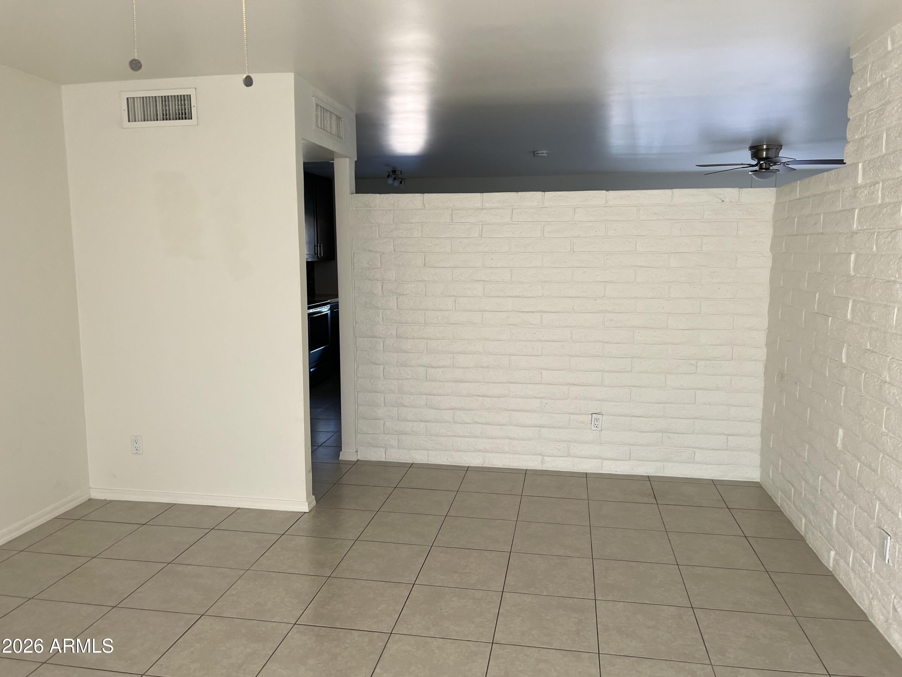 1622 East Del Rio Drive Tempe, AZ 85282 - Photo 2 of 14