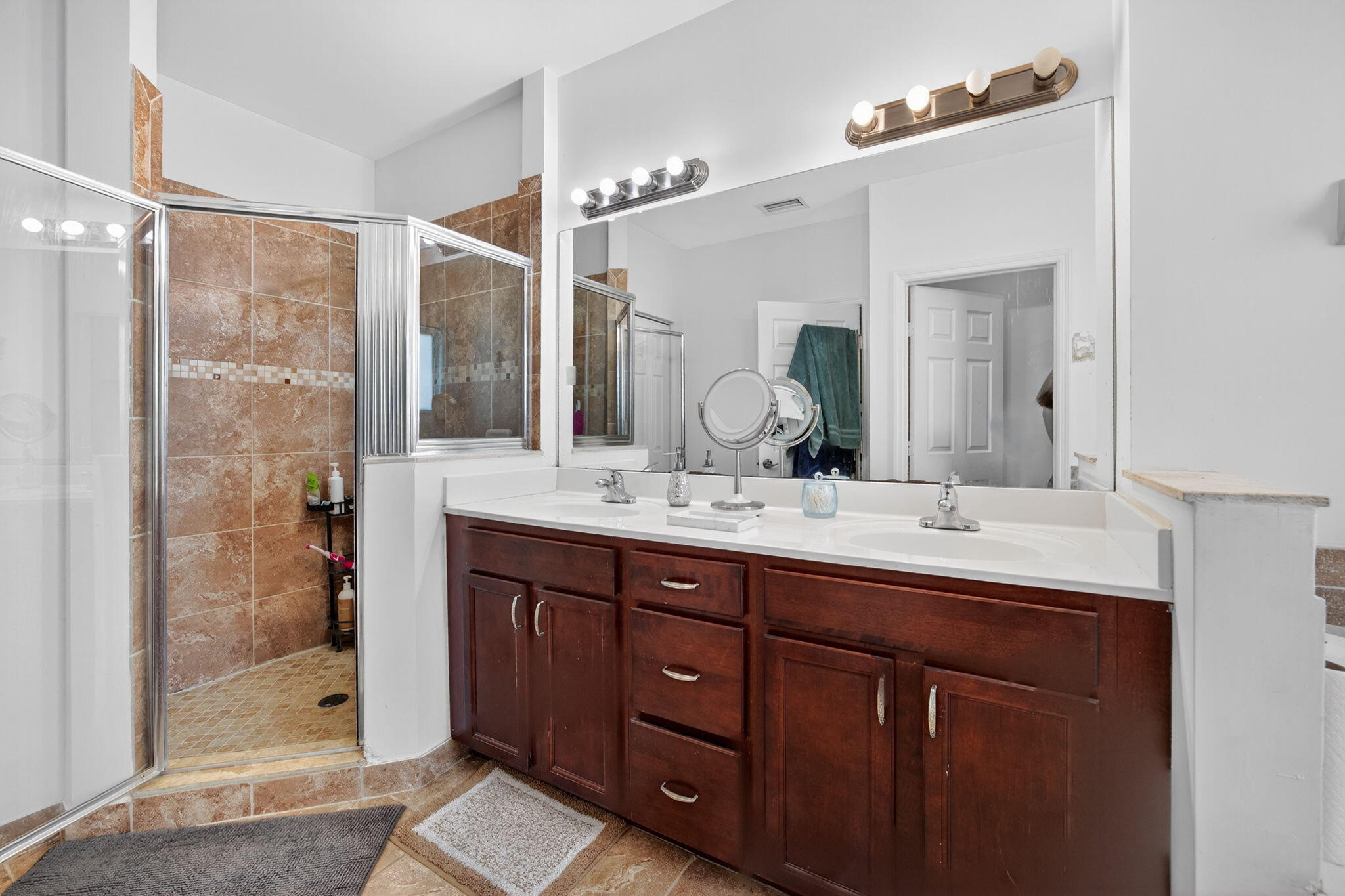 2332 Southeast 16th Terrace Homestead, FL 33035 - Photo 14 of 24 45-web-or-mls-IMG_7157