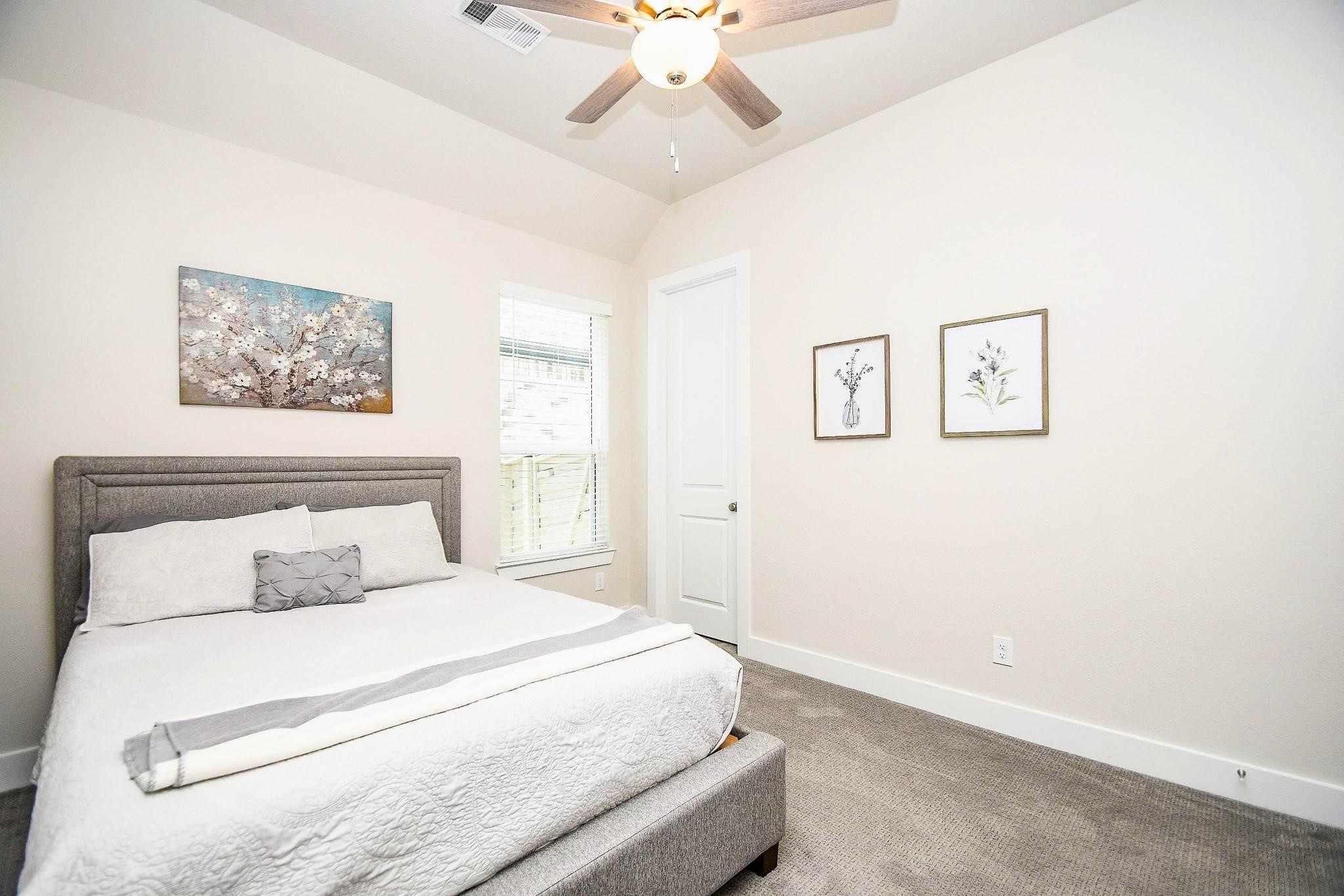 5019 Golden Peach Road Manvel, TX 77578 - Photo 5 of 40 Gallery Image 5
