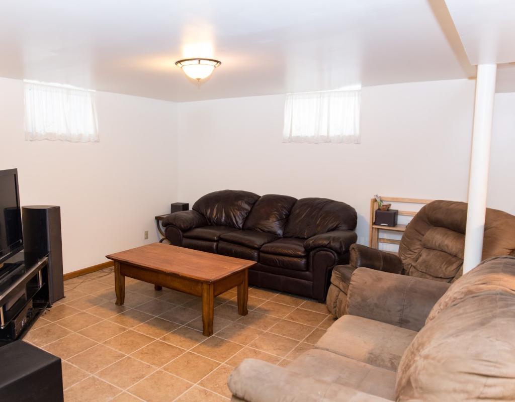 1535 Hudson Road St. Paul, MN 55106 - Photo 19 of 20 Gallery Image 19