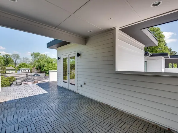 a view of a backyard of the house