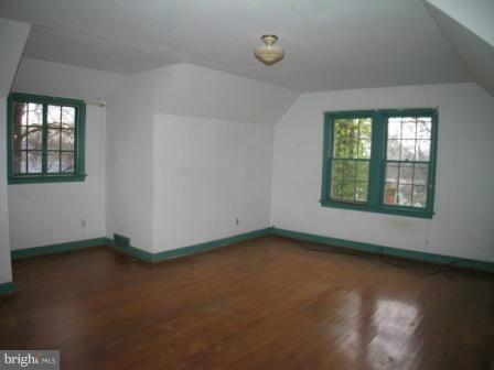 6645 Barr Road Bethesda, MD 20817 - Photo 14 of 21 Bedroom