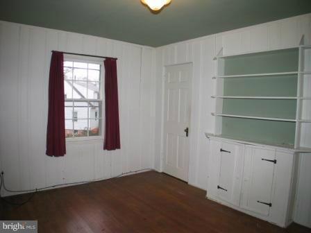 6645 Barr Road Bethesda, MD 20817 - Photo 18 of 21 Bedroom