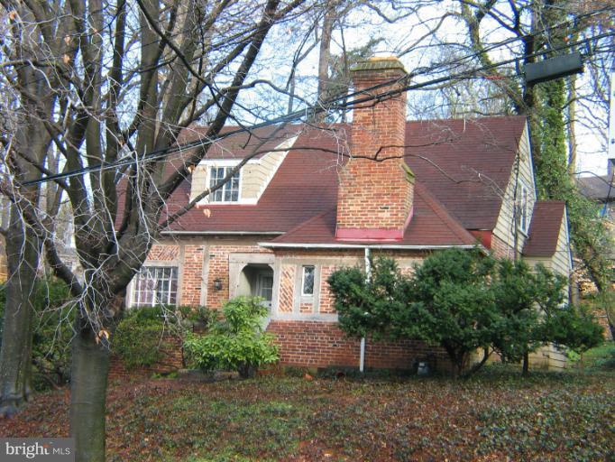 6645 Barr Road Bethesda, MD 20817 - Photo 3 of 21 Exterior (Front)