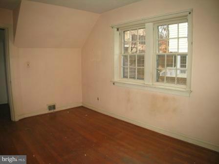 6645 Barr Road Bethesda, MD 20817 - Photo 4 of 21 Bedroom