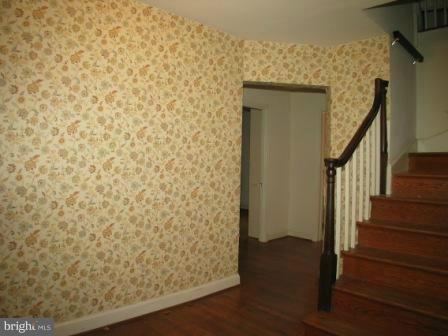 6645 Barr Road Bethesda, MD 20817 - Photo 5 of 21 Interior (General)