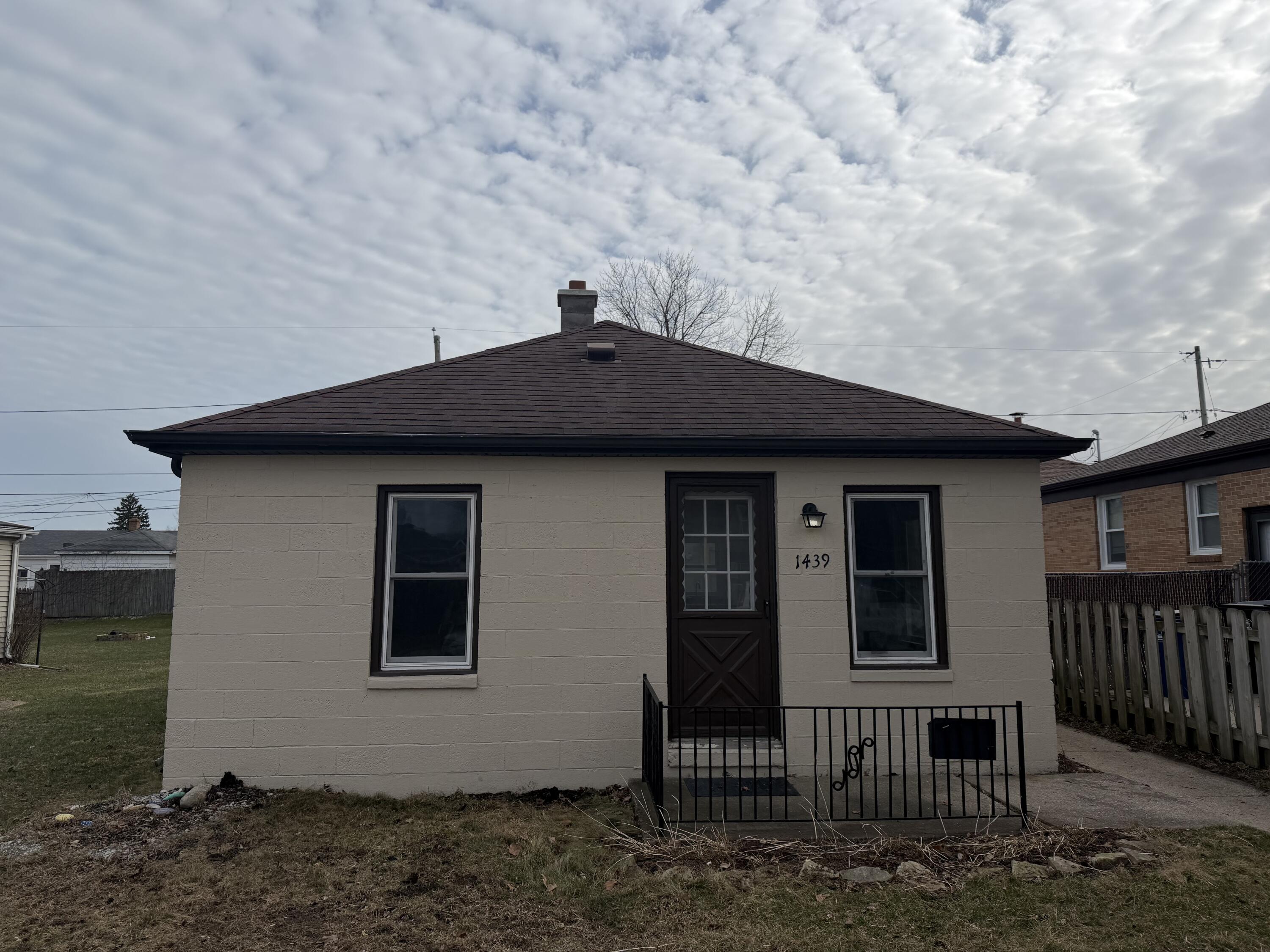 1439 Lombard Avenue Racine, WI 53402 - Photo 1 of 1 IMG_0652