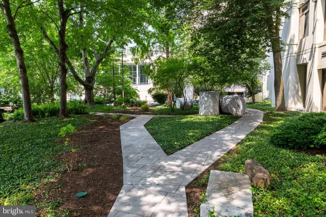 $348,000 | 2001 Hamilton Street, Unit 925, Philadelphia, PA 19130